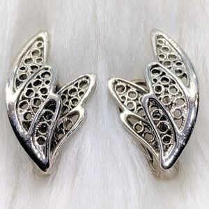 Vintage Silver Filagree Leaf Earrings